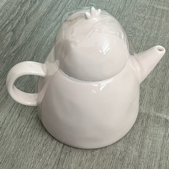 Rae Dunn Mama Chick Teapot in soft Pink - Picture 2 of 3